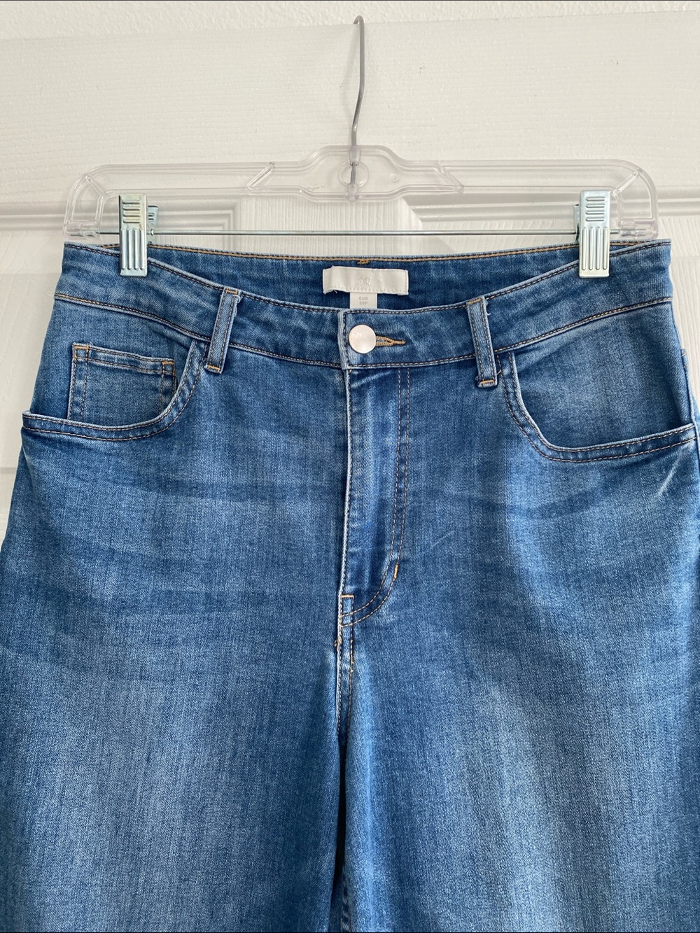 H&M Wide-Leg Crop Jeans in Medium Blue Wash Size 6P - Picture 4 of 8